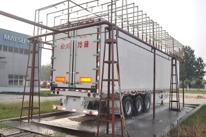 半掛車(chē)
